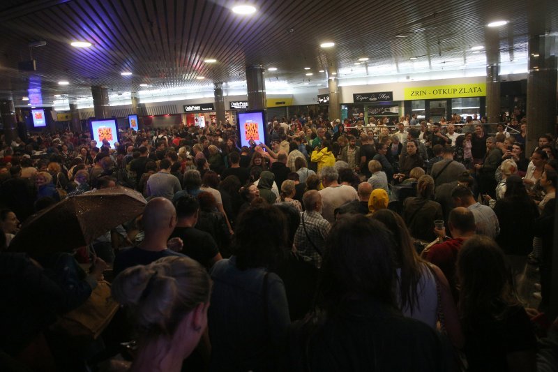Olujno nevrijeme prekinulo koncert Damira Urbana