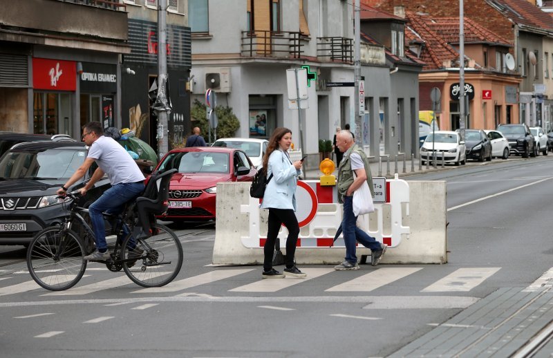 Ozaljska ulica zatvorena je za sav promet zbog radova na izgradnji novog vodoopskrbnog cjevovoda