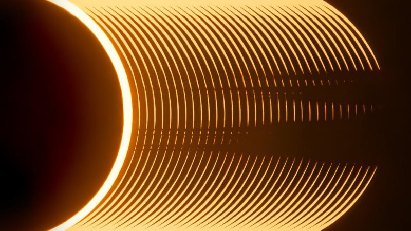 Kategorija Naše Sunce i sveukupni pobjednik: Distorted Shadows of the Moon's Surface Created by an Annular Eclipse - Ryan Imperio