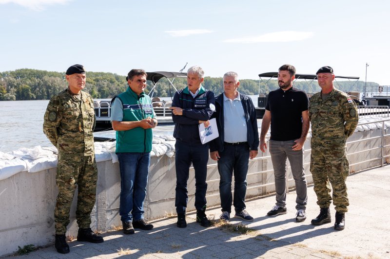 Vrhunac vodenog vala na Dunavu prolazi kroz Vukovar