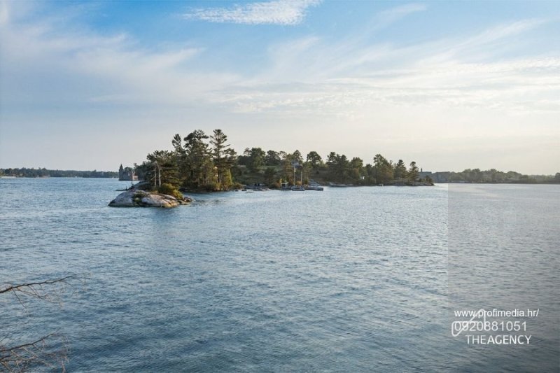 Privatni otok na rijeci Saint Lawrence