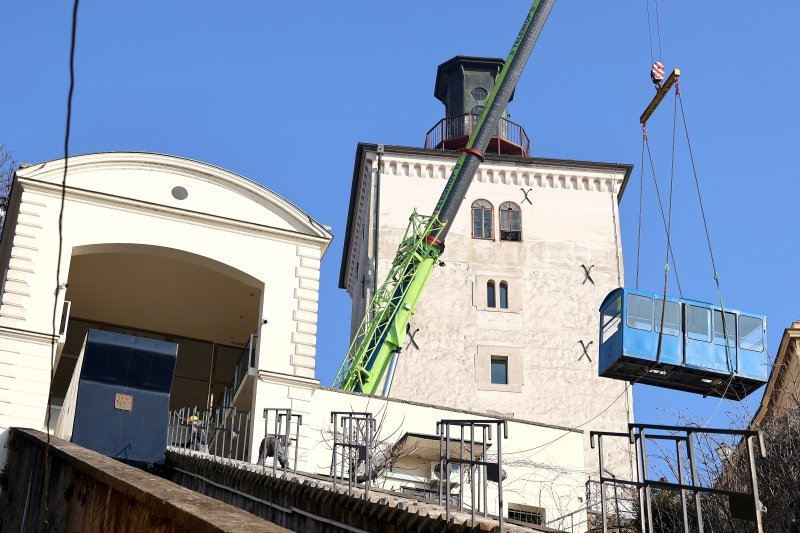 "Leteća" kabina Uspinjače pobudila pozornost prolaznika