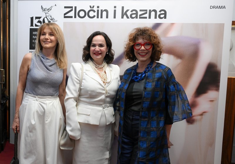 Iva Hraste Sočo, Barbara Nola