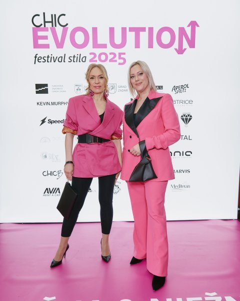 Emilija Kokić i Ivana Bičanić