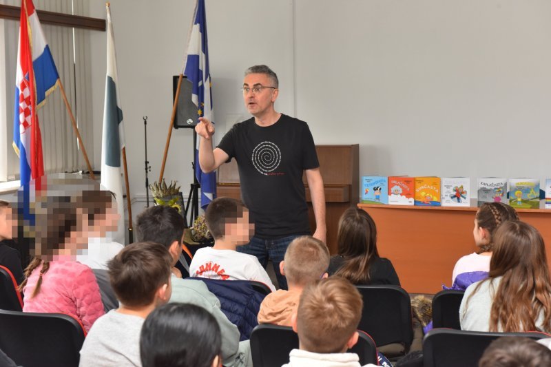 Predstavljanje vremenskih priča za djecu Zorana Vakule