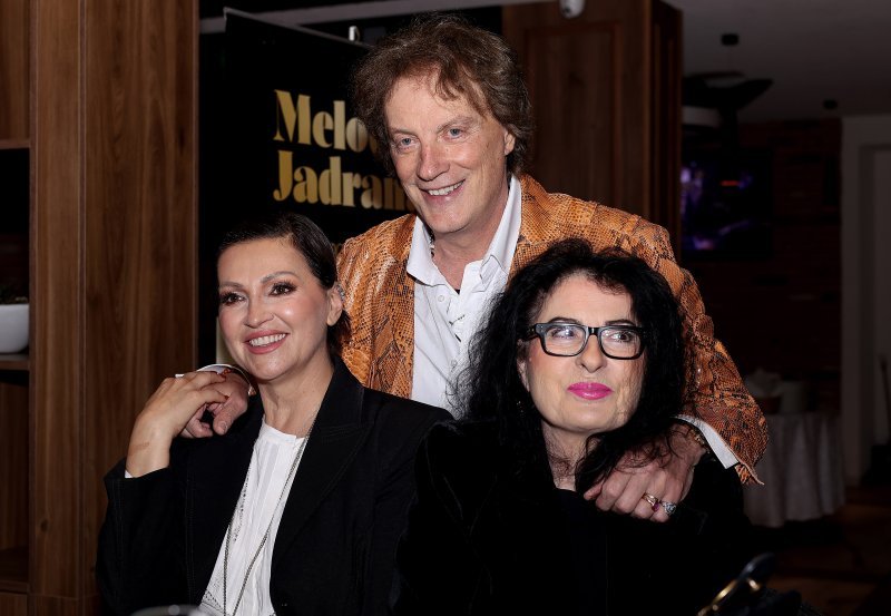 Nina Badrić, Vesna Dragojević i Tonči Huljić