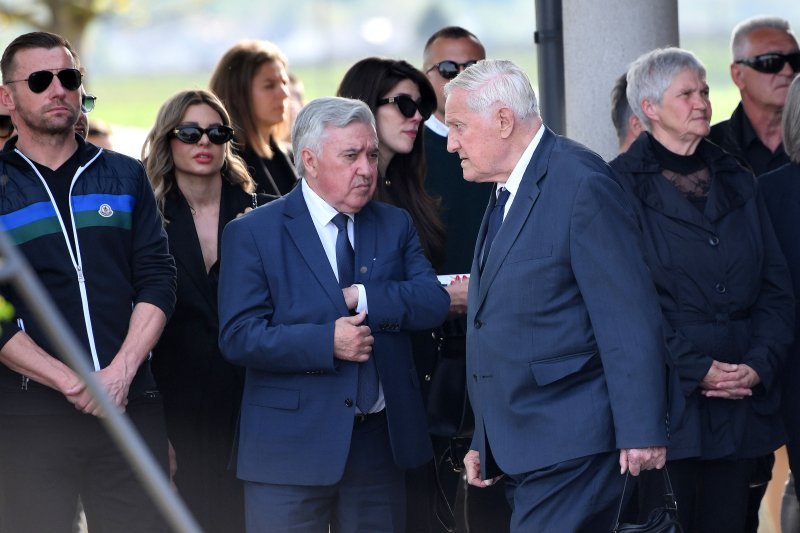 Pokopan bivši hrvatski nogometni reprezentativac Nikola Pokrivač