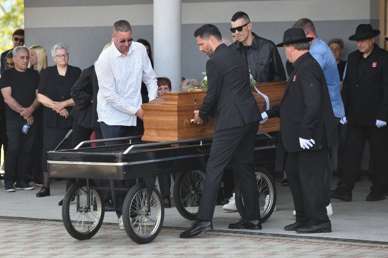 Pokopan bivši hrvatski nogometni reprezentativac Nikola Pokrivač