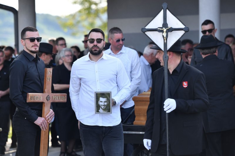 Pokopan bivši hrvatski nogometni reprezentativac Nikola Pokrivač