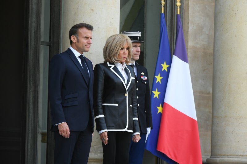 Brigitte Macron i Lavinia Valbonesi