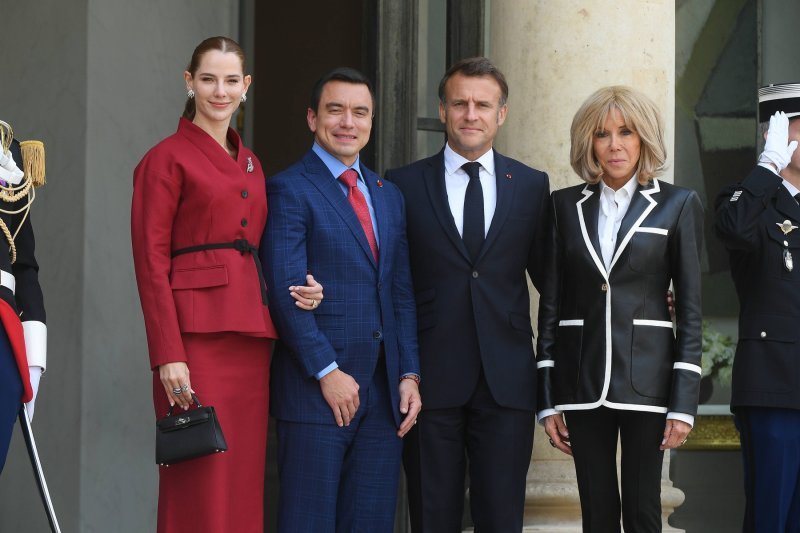 Brigitte Macron i Lavinia Valbonesi