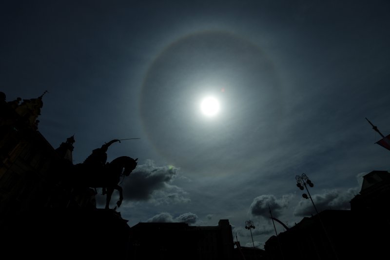 Na nebu iznad Zagreba snimljen halo efekt