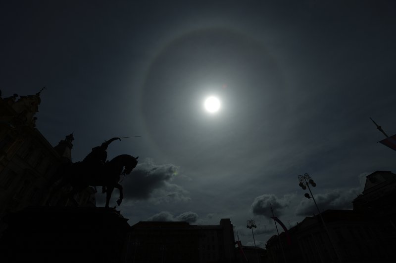 Na nebu iznad Zagreba snimljen halo efekt
