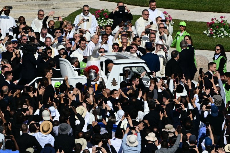 Papa Lav XIV. stigao na Trg svetog Petra