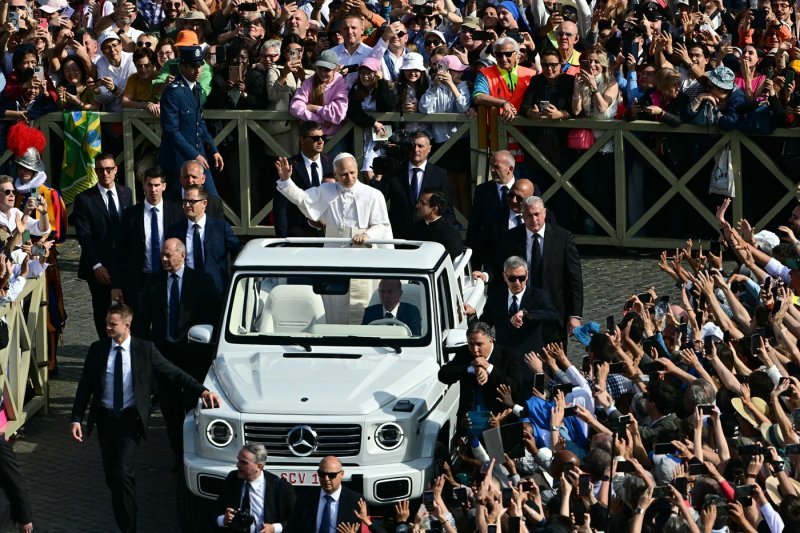 Papa Lav XIV. stigao na Trg svetog Petra