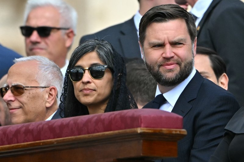 J. D. Vance i Usha Vance