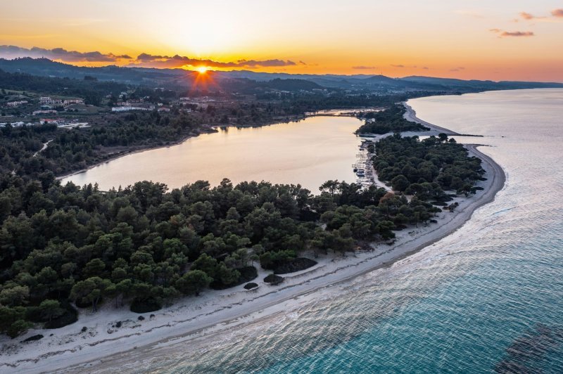 Grčka plaža Glarokavos