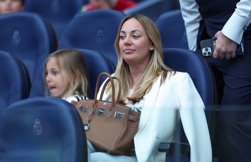 Vanja Modrić s djecom