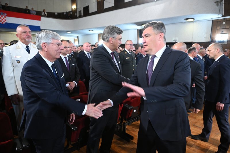 Plenković i Milanović na Danu Hrvatske vojske