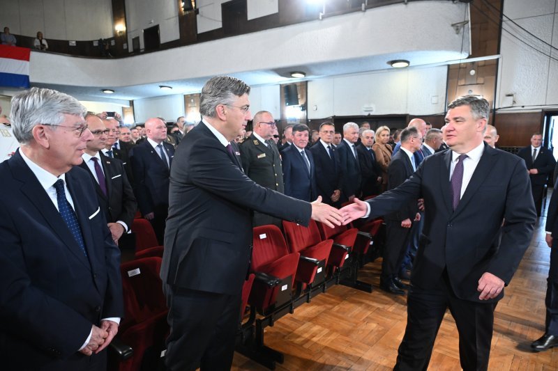 Plenković i Milanović na Danu Hrvatske vojske