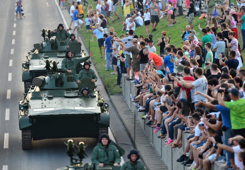 Vojni mimohod u Zagrebu 2015.