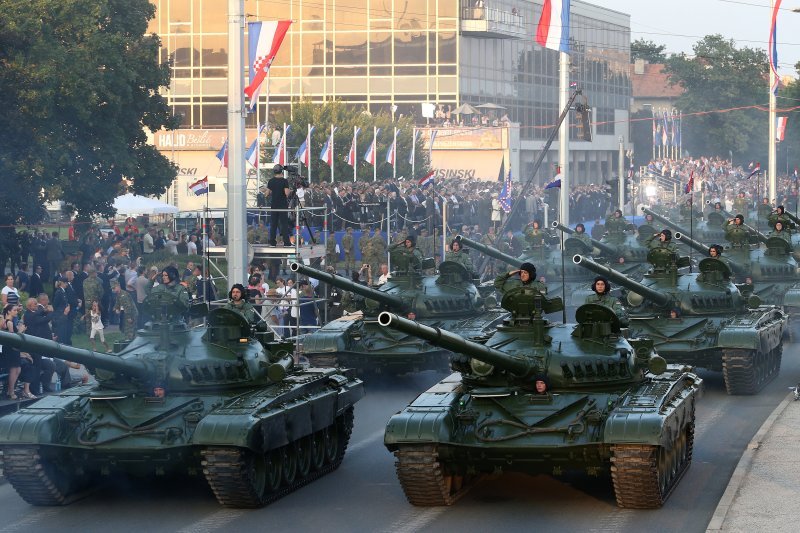 Vojni mimohod u Zagrebu 2015.