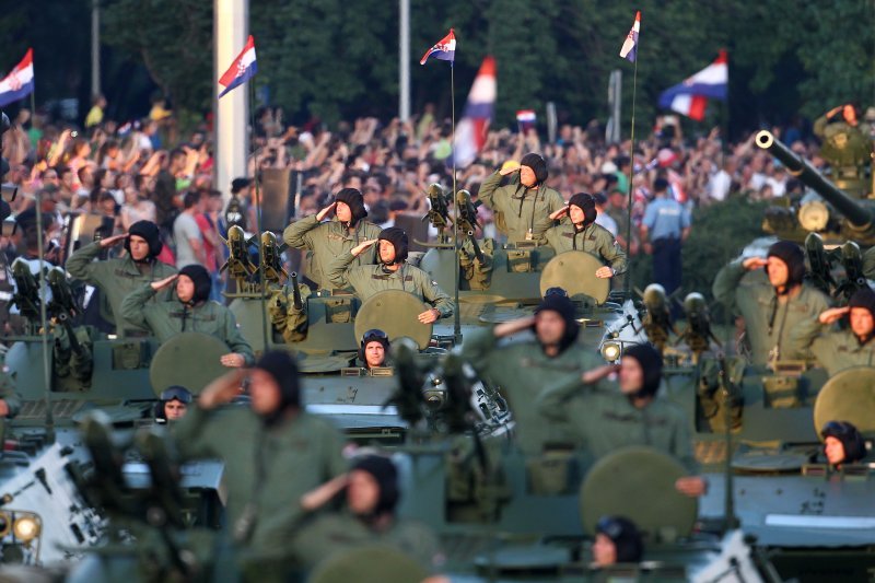 Vojni mimohod u Zagrebu 2015.