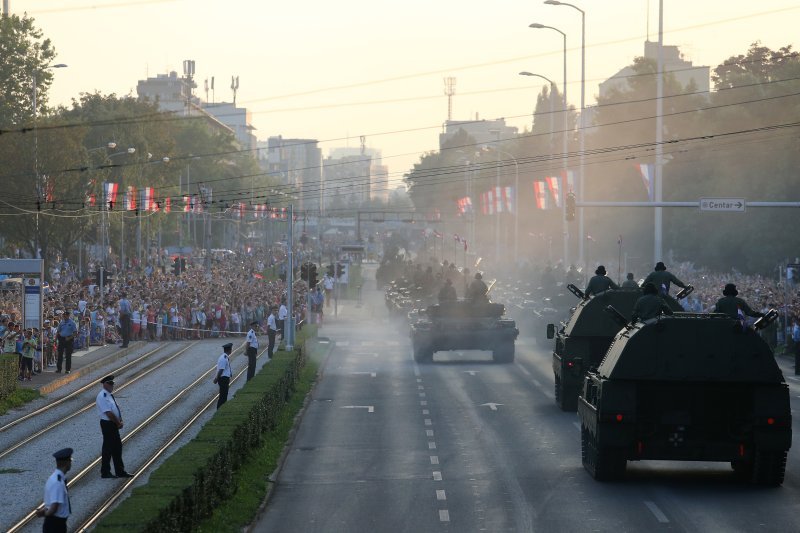 Vojni mimohod u Zagrebu 2015.