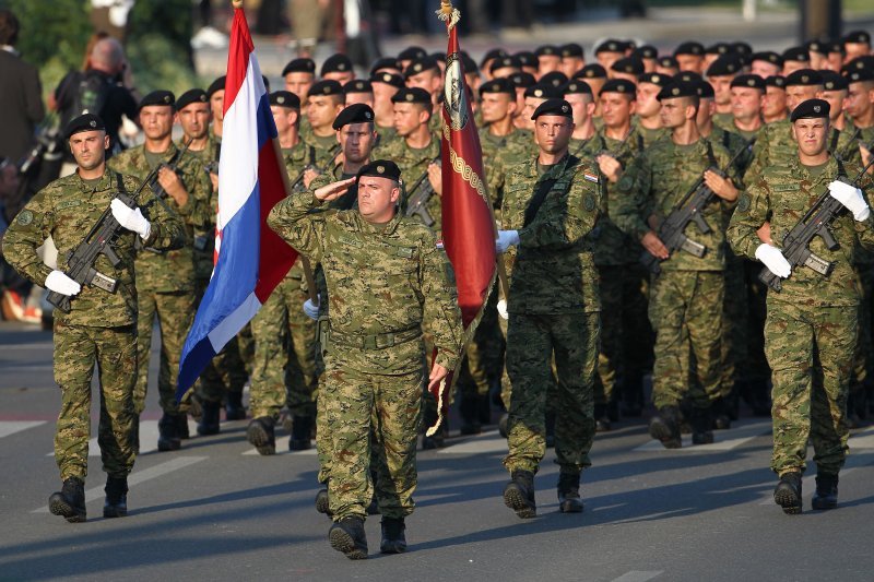 Vojni mimohod u Zagrebu 2015.