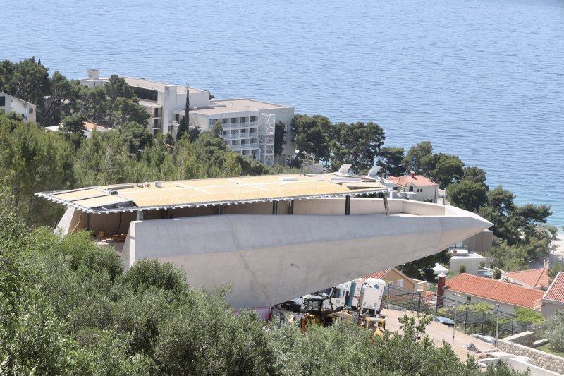Građevina u Baškoj Vodi