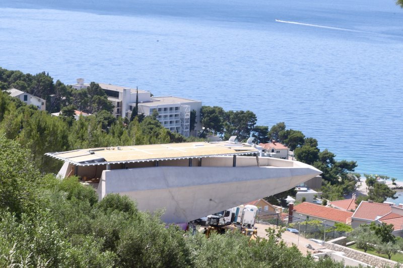 Građevina u Baškoj Vodi
