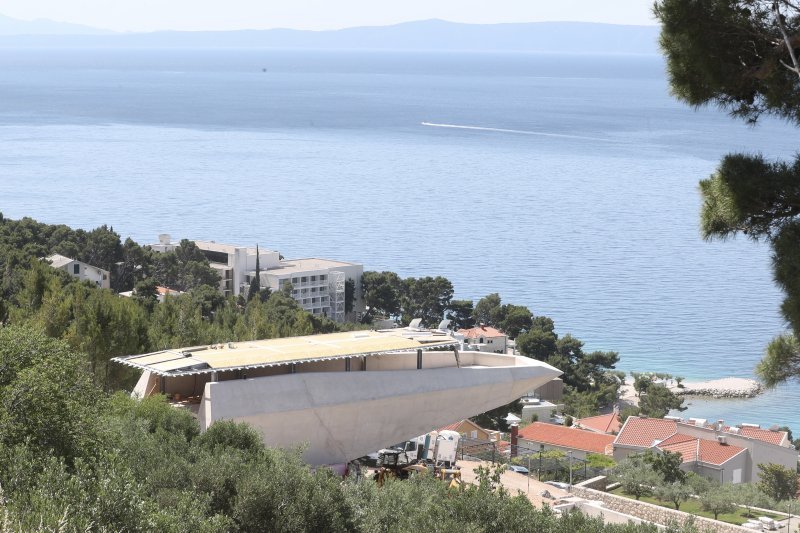 Građevina u Baškoj Vodi