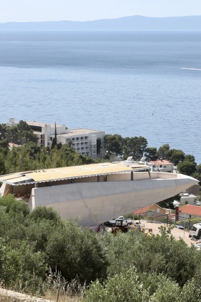 Građevina u Baškoj Vodi