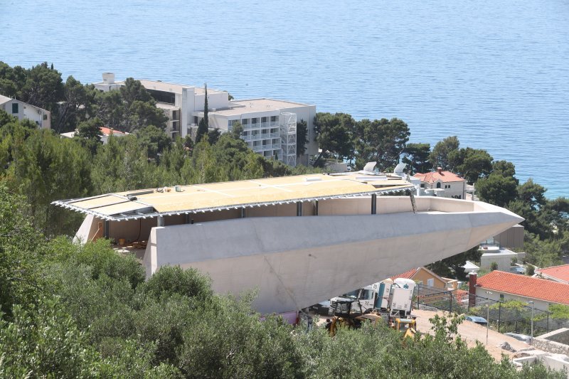 Građevina u Baškoj Vodi