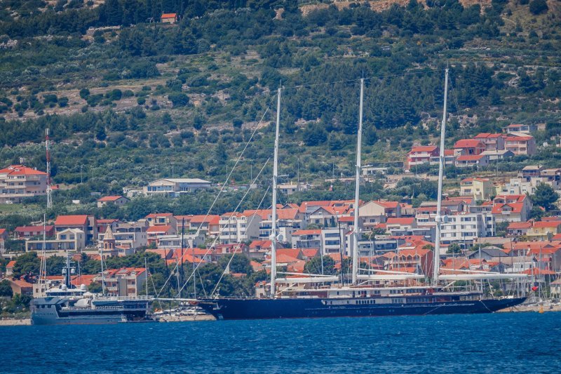 Jahte Jeffa Bezosa u Marini Kaštela