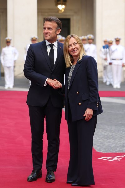 Emmanuel Macron i Giorgia Meloni