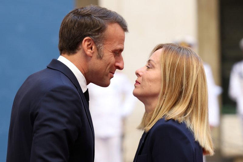 Emmanuel Macron i Giorgia Meloni