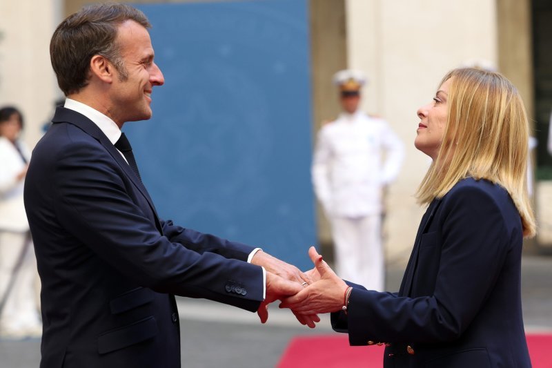 Emmanuel Macron i Giorgia Meloni