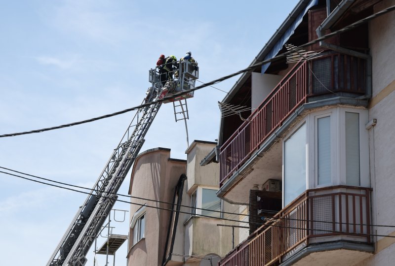 Požar na krovištu kuće na Trešnjevci