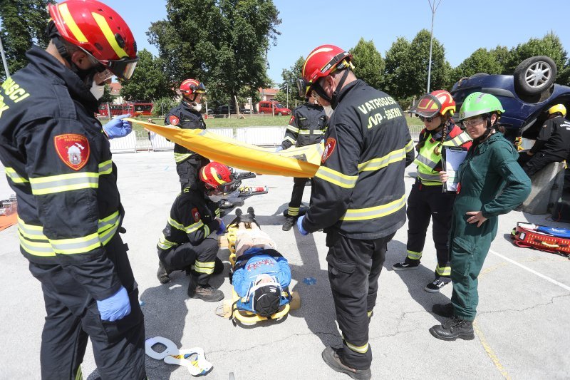 Započelo natjecanje Croatia Rescue Challenge 2025. u Karlovcu
