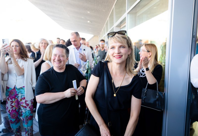 Merita Arslani, Anica Tomić