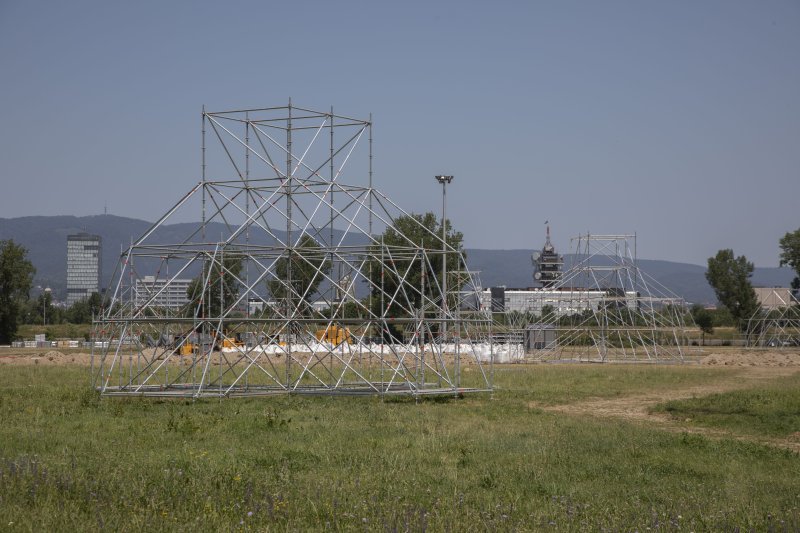 Radovi na Hipodromu za koncert Marka Perkovića Thompsona