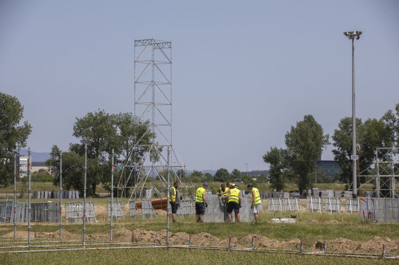 Radovi na Hipodromu za koncert Marka Perkovića Thompsona