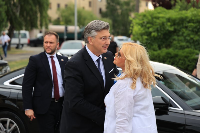 Tradicionalna utakmica nakon svečanog obilježavanja 36. obljetnice osnutka HDZ-a na terenu NK Jarun