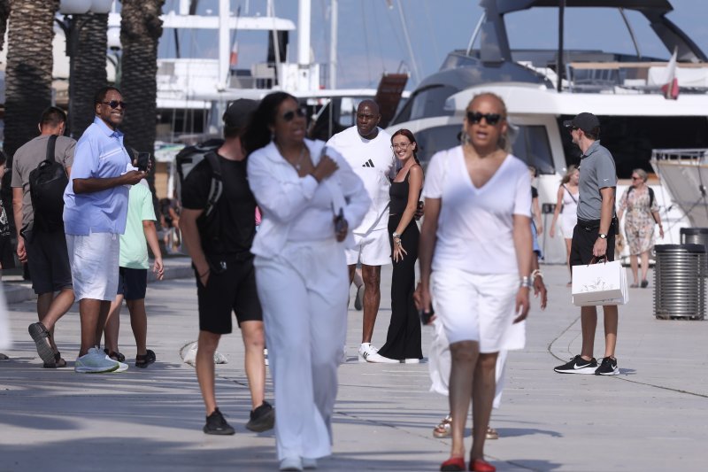 Magic Johnson s obitelji i prijateljima u Trogiru