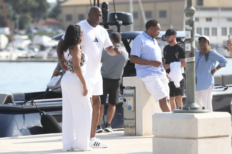 Magic Johnson s obitelji i prijateljima u Trogiru