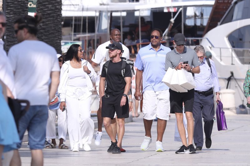 Magic Johnson s obitelji i prijateljima u Trogiru