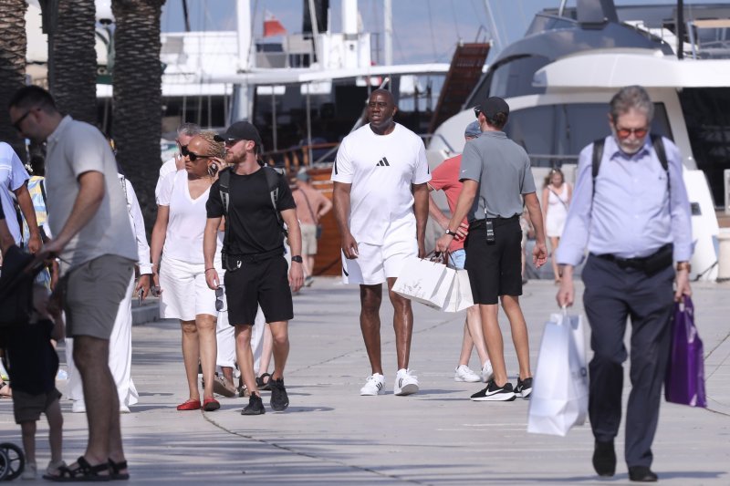 Magic Johnson s obitelji i prijateljima u Trogiru