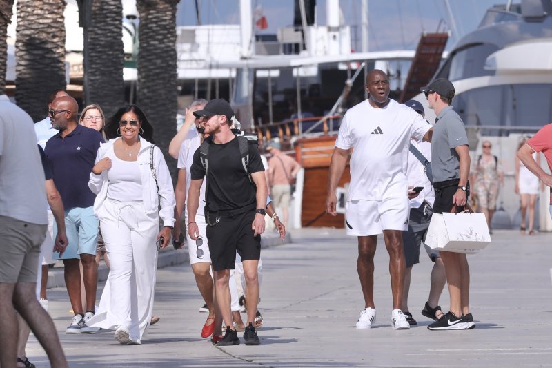 Magic Johnson s obitelji i prijateljima u Trogiru
