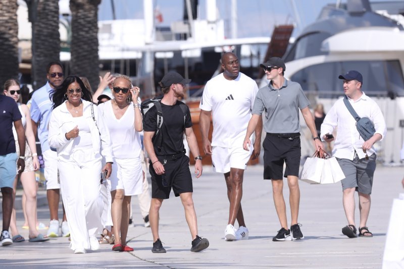 Magic Johnson s obitelji i prijateljima u Trogiru